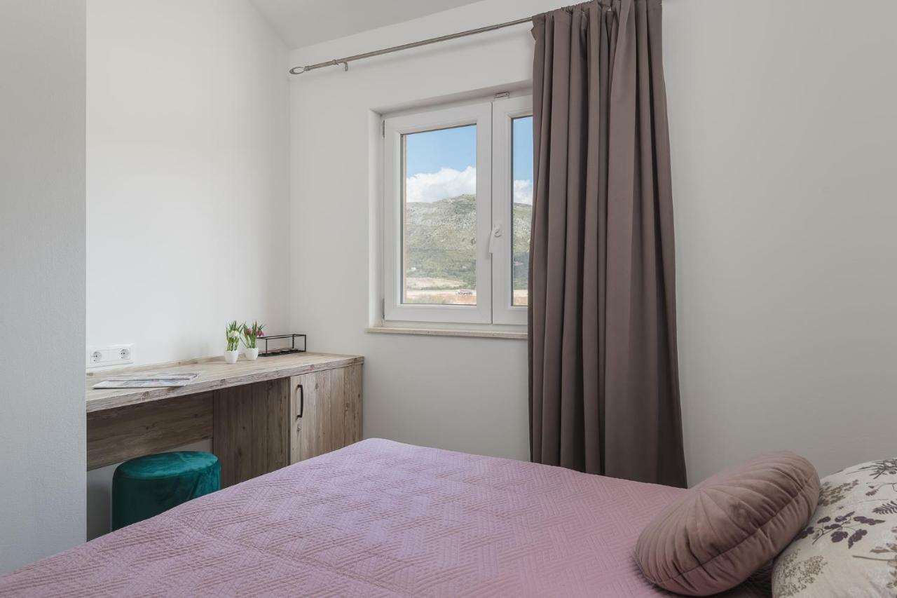 Apartman Sky &